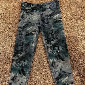 Athleta girl chit chat capris